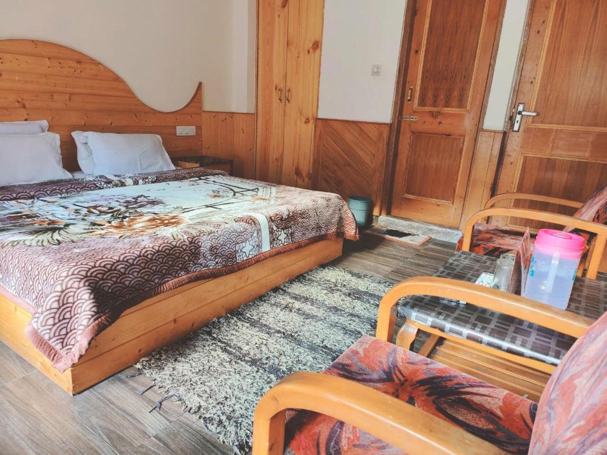Hotel Hadimba Regency ! Free 4 Wheeler Parking ! Mountain View Rooms ! Near Mall Road Manali Zewnętrze zdjęcie